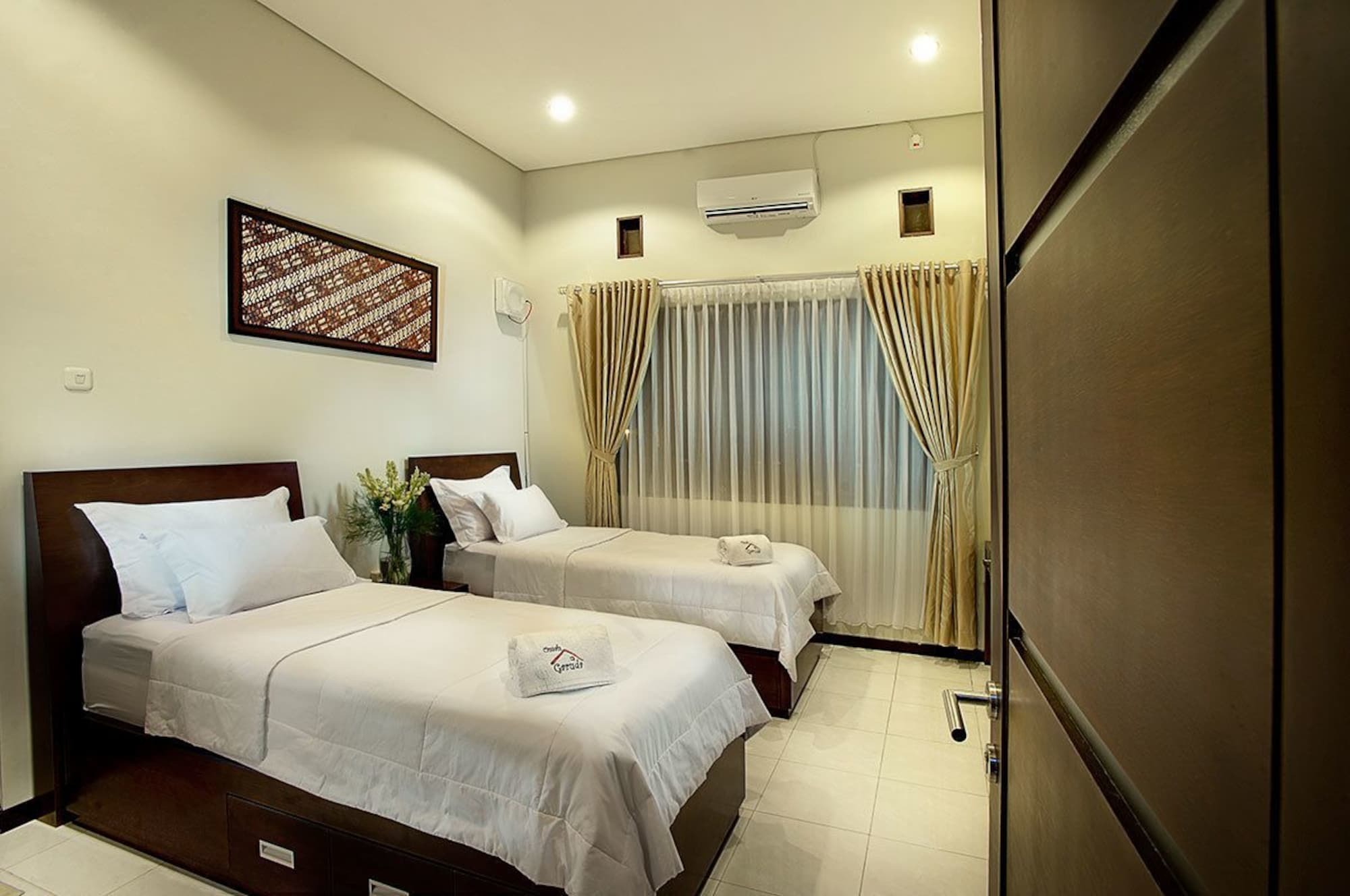 Omah Garuda Homestay Pakualaman Экстерьер фото